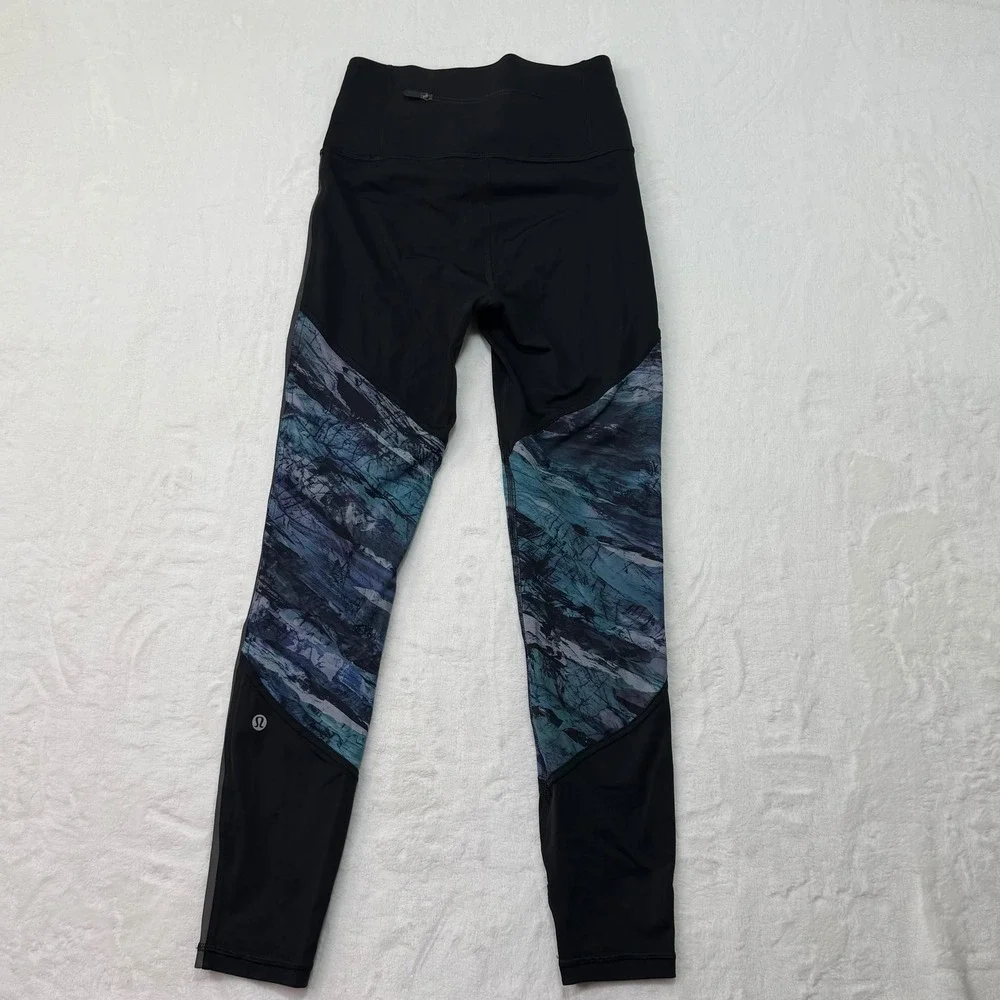 Lululemon Athletica Black Blue Abstract Print Leggings Cropped Activewear Women